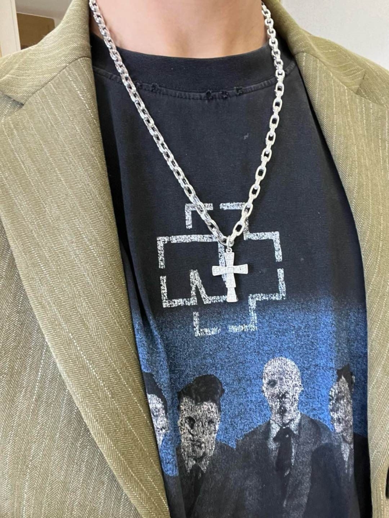 Bv1g*ai necklaces